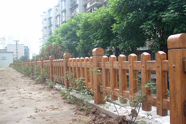仿木柵欄