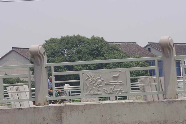 複（fù）合式欄杆