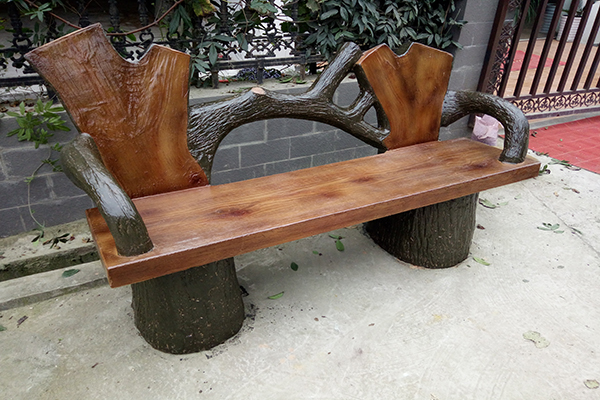 仿樹（shù）皮座椅