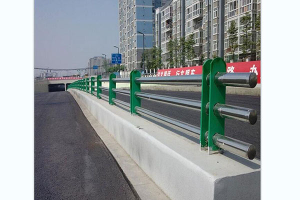 不鏽鋼欄杆（gǎn） 