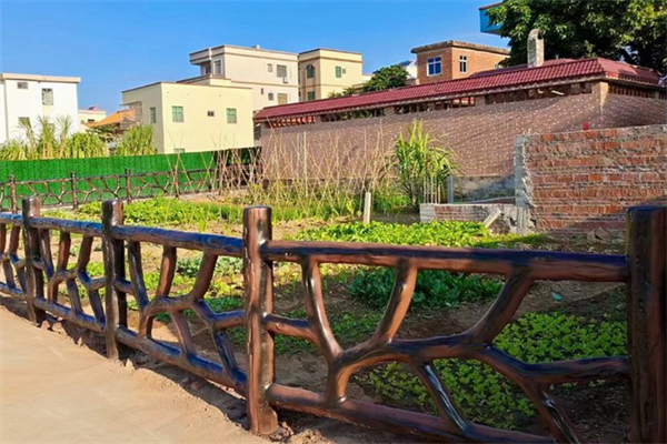 塑石樹藤護（hù）欄（lán）